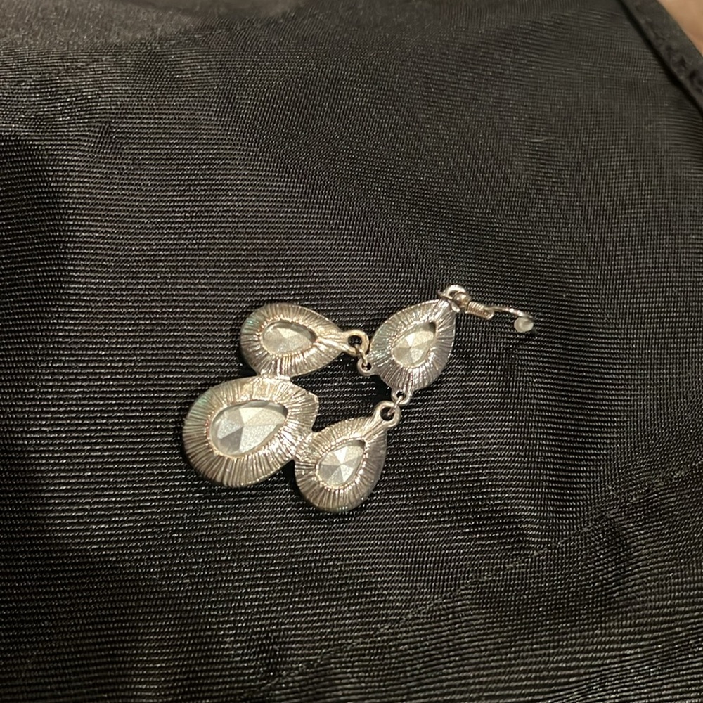 Earrings - Picture 3 of 3